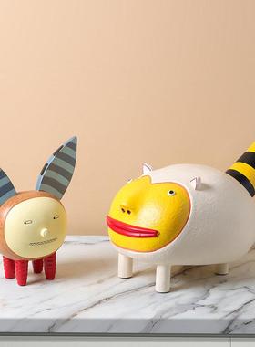 现代北欧卡通可爱趣味彩绘树脂抽象动物手摆件伤心河马家居饰品