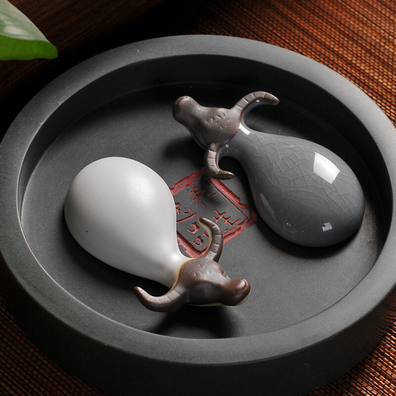 紫砂茶宠陶瓷茶玩摆件 汝窑哥窑 茶道配件 祥牛 茶盘茶具摆件批发