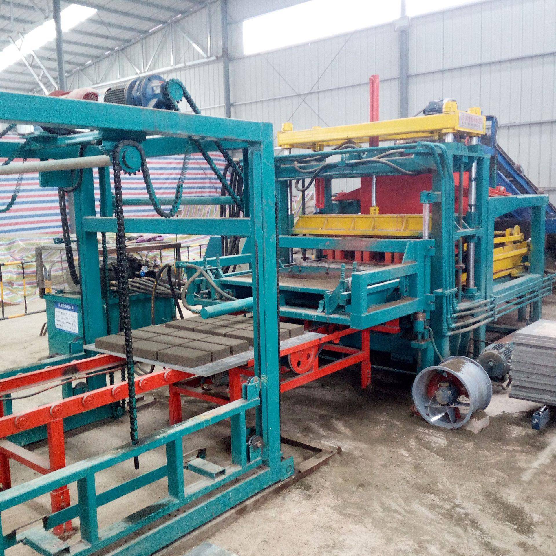 QT5-20全自动液压免烧砖机水泥路面彩砖机换模具可做各种砖