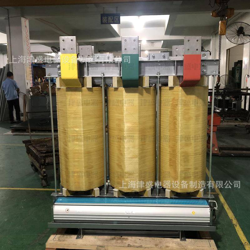 800KW1000KVA光伏发电逆变三相隔离变压器690V800V变400V整厂屏蔽