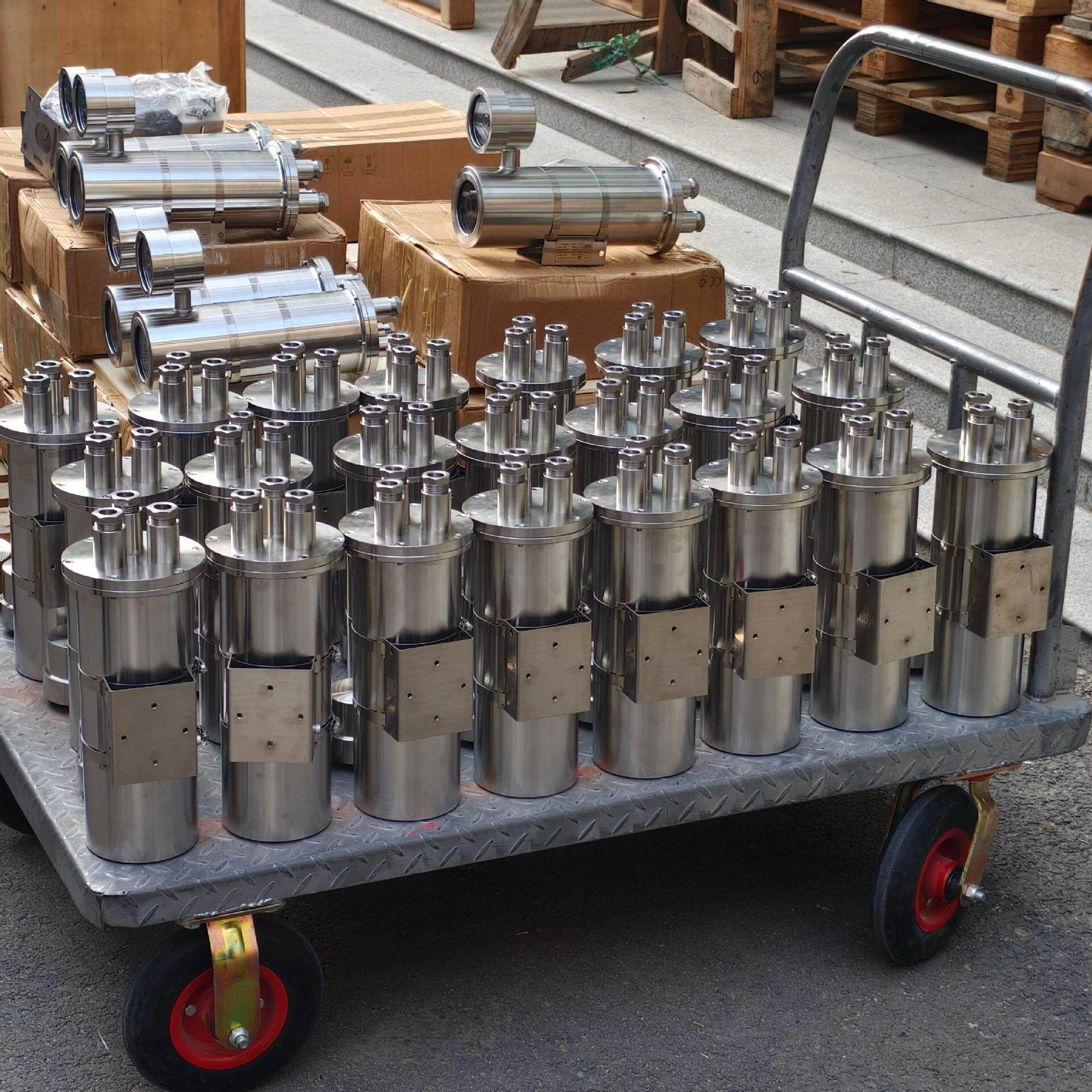 煤矿内置补光摄像头井下设备生产厂家KBA127矿用隔爆型光纤摄像仪