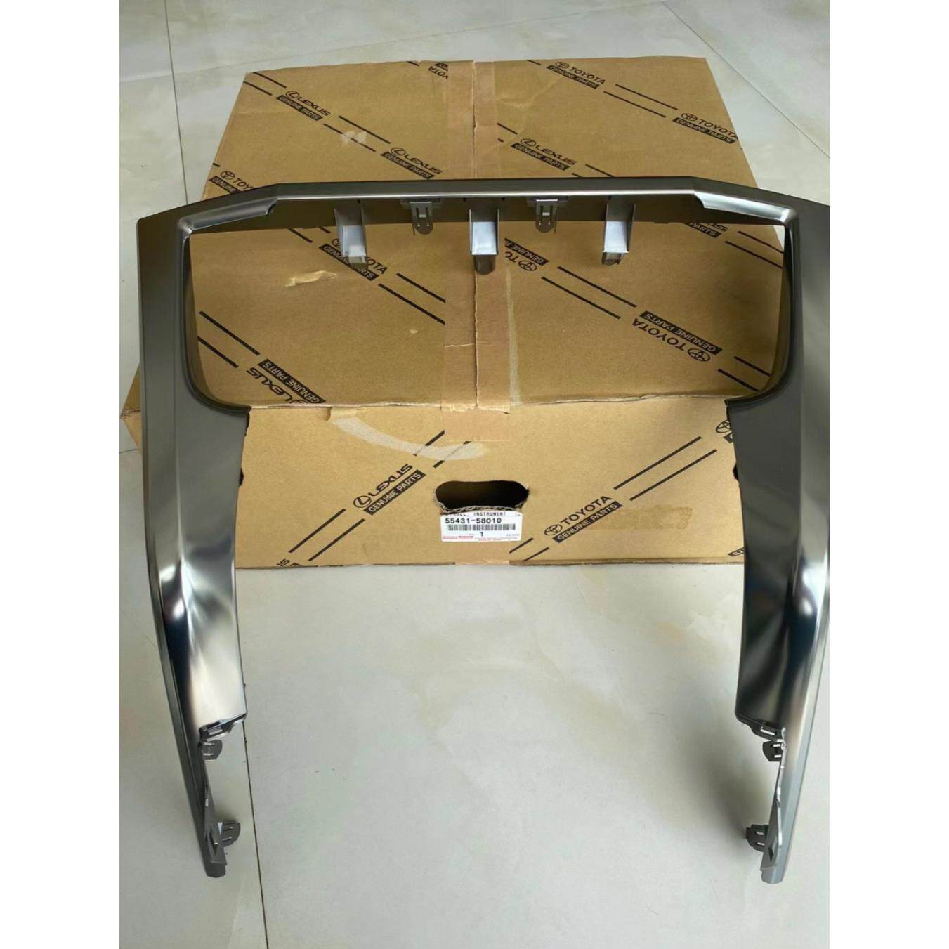 埃尔法威尔法仪表台电镀饰条