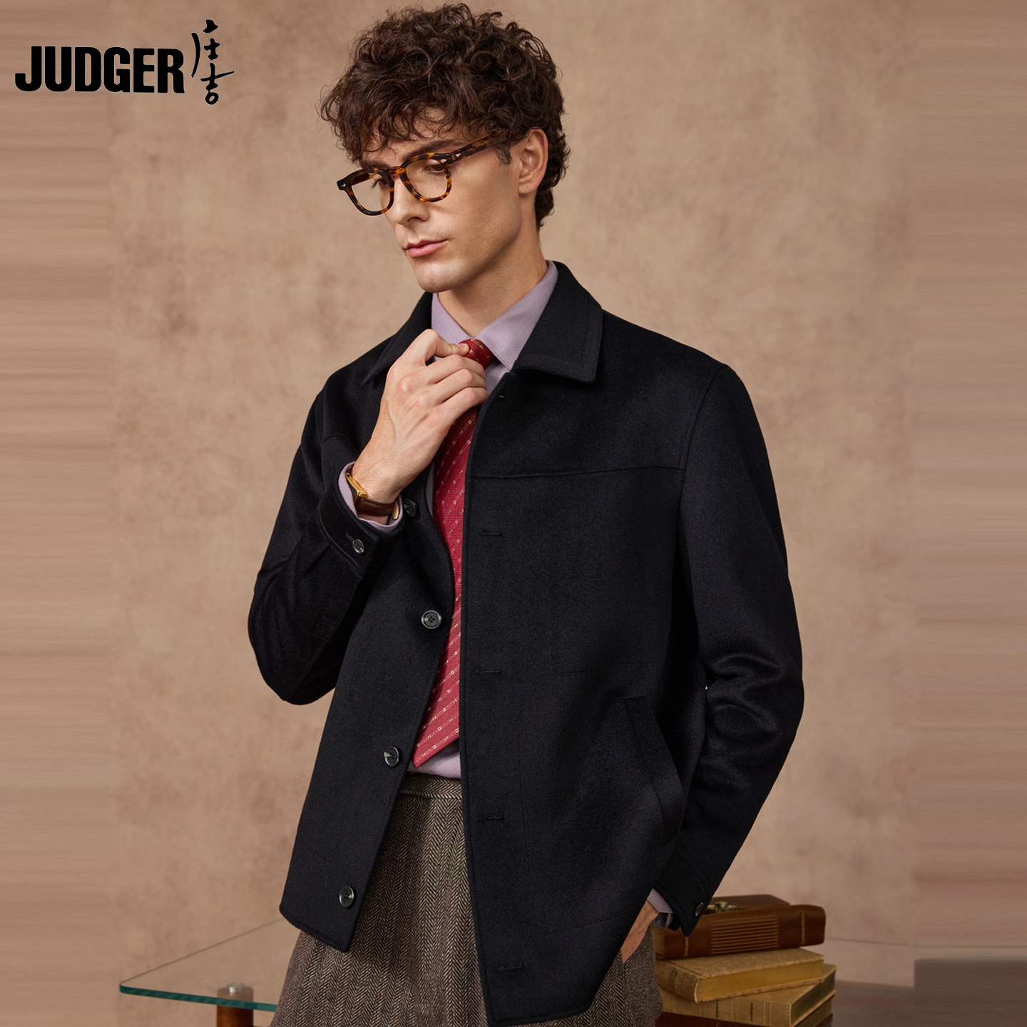 庄吉纯绵羊毛绒感单排扣翻领夹克