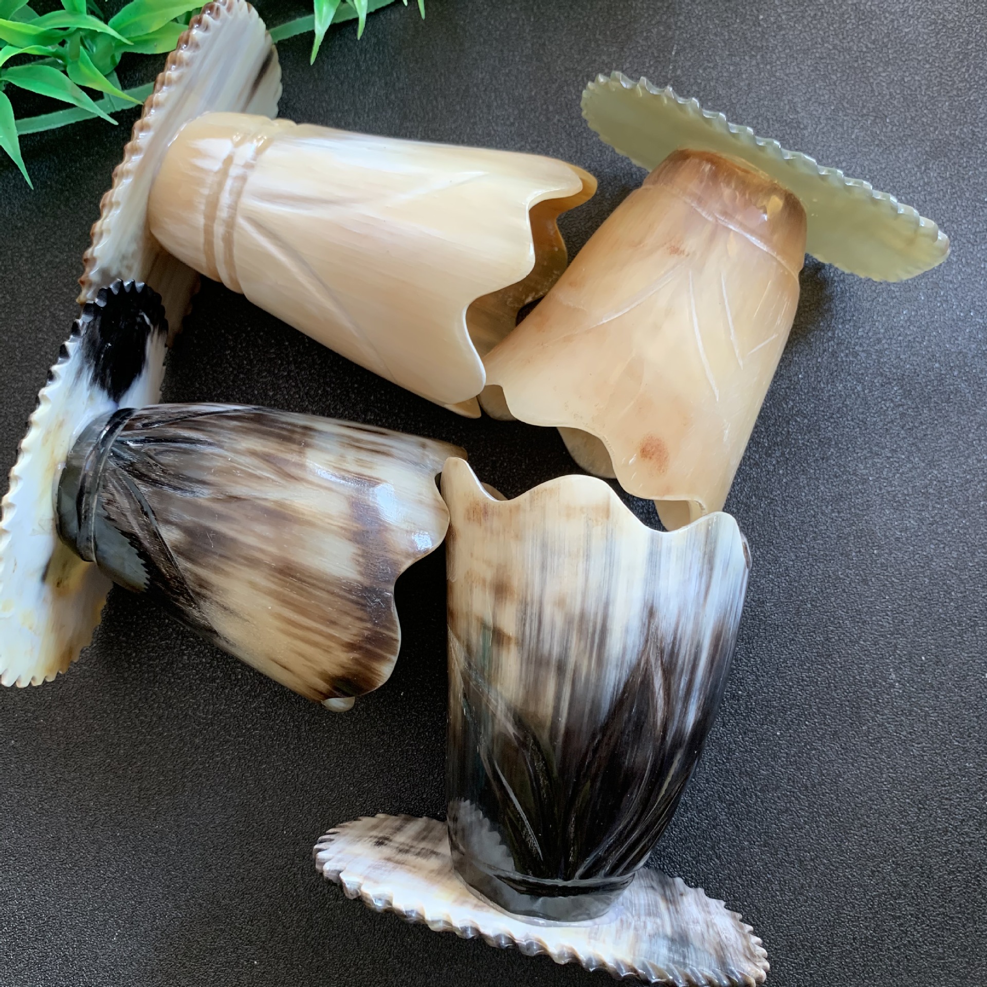 牛角笔筒办公用品办公摆件牛角制品牛角工艺品摆件牛角梳厂家批发