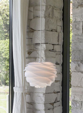 丹麦Carmina卧室吊灯 北欧现代简约餐桌灯创意餐厅玫瑰花客厅灯具