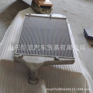 1119-01396散热器总成  宇通客车全车配件   型号全、价格优