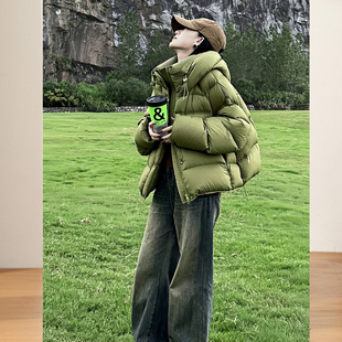 90白鸭绒连帽面包服外套 新款 泡芙龟背绿色短款 羽绒服女2025冬季