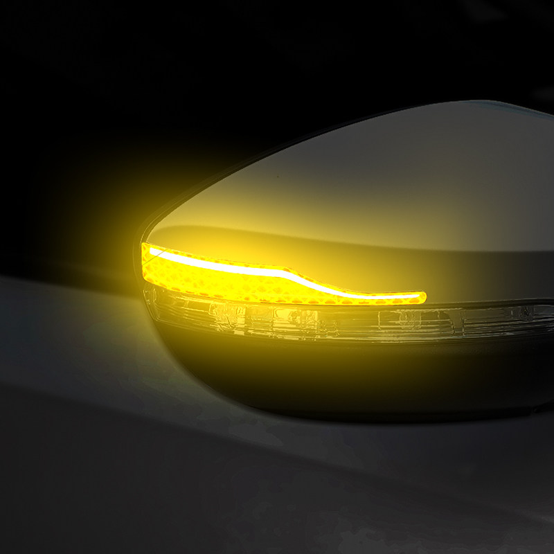 精选汽车防撞条贴后视镜轮眉反光贴车门反光防擦防刮蹭警示贴用品