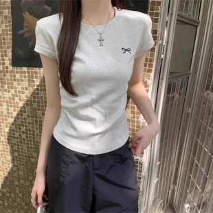 T恤上衣女 2025夏季 新款 法式 圆领正肩褶皱蝴蝶结刺绣百搭纯棉短袖