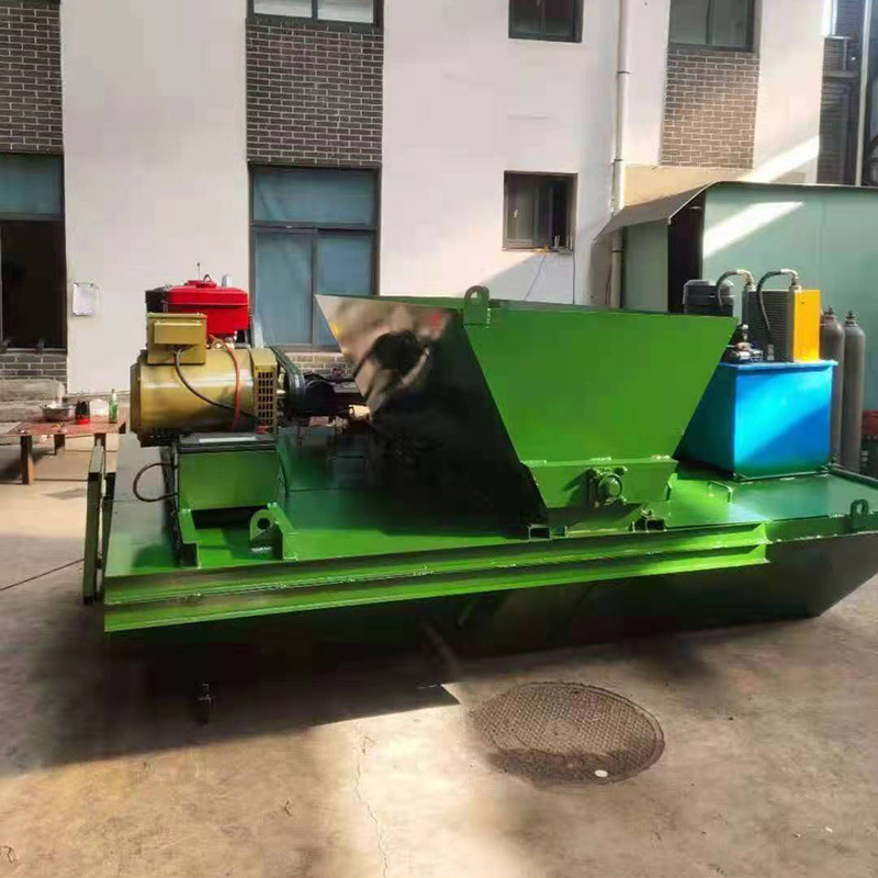 厂家农田沟渠成型机 现浇自走式渠道衬砌机 公路水渠成型机