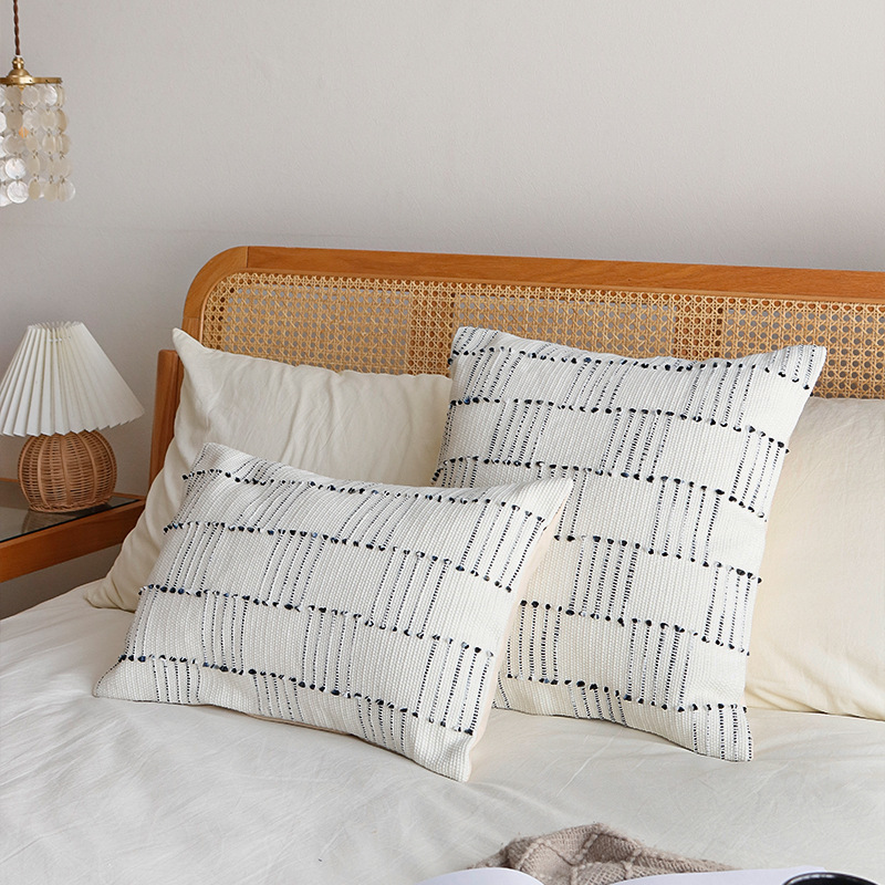 罗娜立体提花轻奢抱枕套