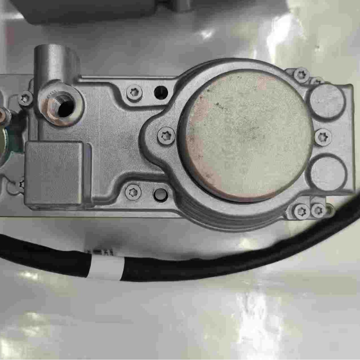 3787560电子执行器涡轮增压器HE400VG用于MD13柴油发动机