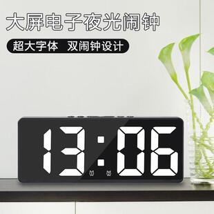 电子闹钟家用夜光USB桌面时钟老人台式钟表大字插电式使用学生