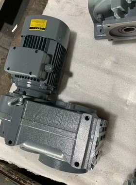 KAF37-20.19M2B 齿轮转向器 XWED43-595-550w硬齿面减速机