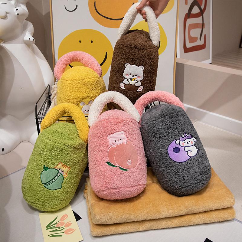 可携式抱枕被子两用办公室午睡毯子二合一可收纳盖毯车载折叠毛毯