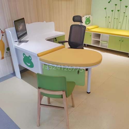 卡通接种台儿科诊所诊断桌妇幼保健医生看诊桌儿童医院医护诊疗桌