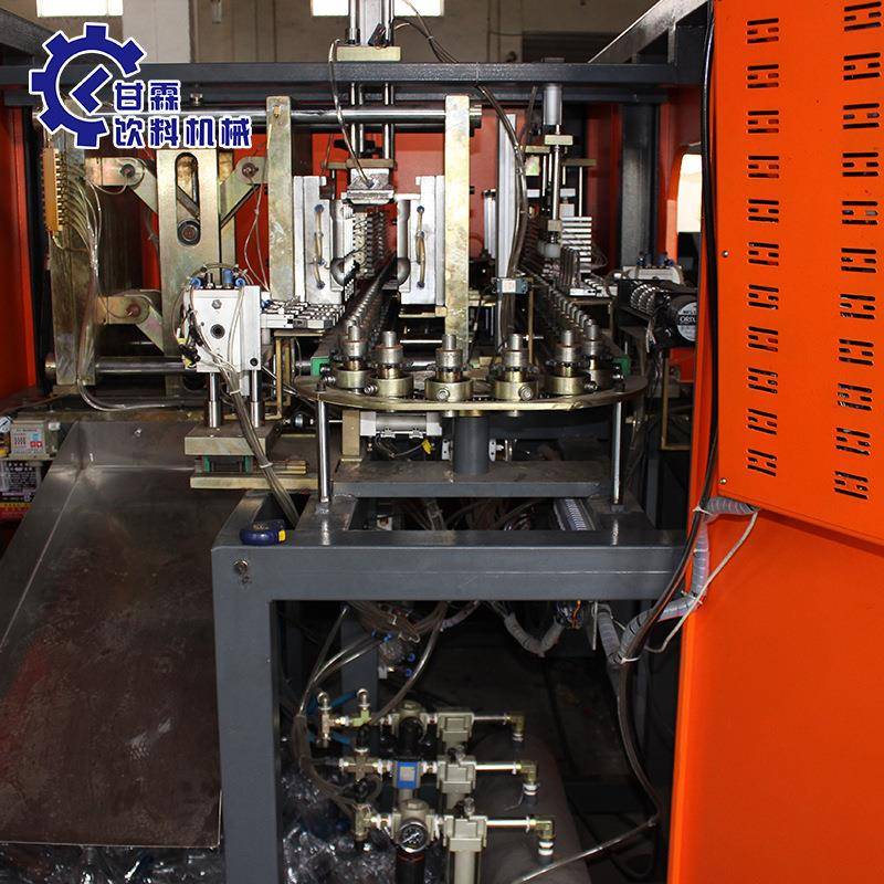 供应全自动一出四吹瓶机塑料吹塑机矿泉水饮料油桶自动智能控制