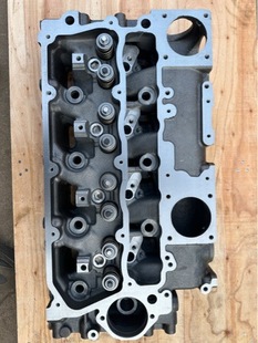 C4.4缸盖总成