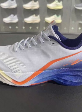 安踏马赫6代 专业缓震跑步鞋男中考体测竞速训练运动鞋112615583