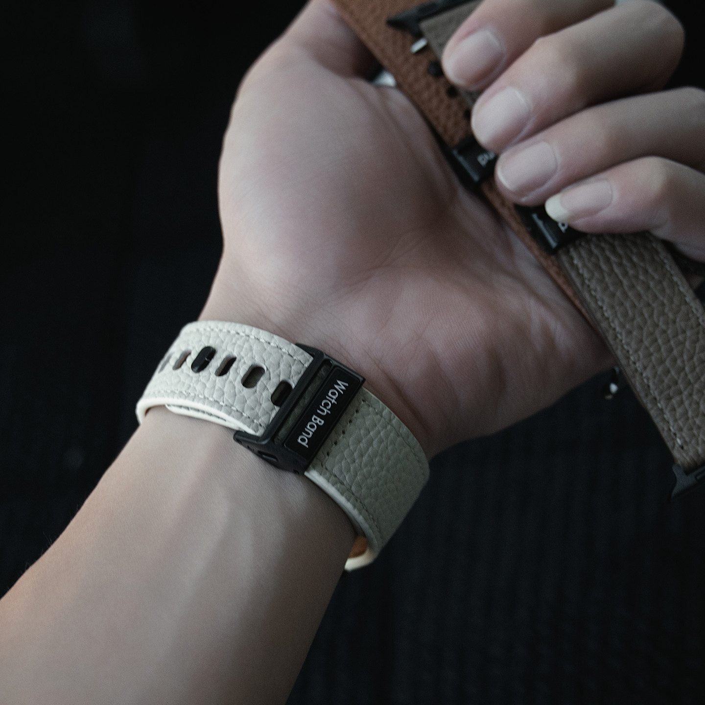 LINEVEK适用苹果applewatch手表s11表带荔枝纹真皮质ultra2透气10新款9智能iwatch替换专用8男女腕带夏季7654