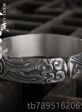 高档古寸银坊云南手工制复旧足银浮雕作宽面实心做凤穿牡丹手镯.