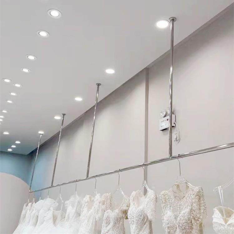 不锈钢拉丝银婚纱架子高档婚纱店礼服秀禾服悬挂吊架上墙挂架订制