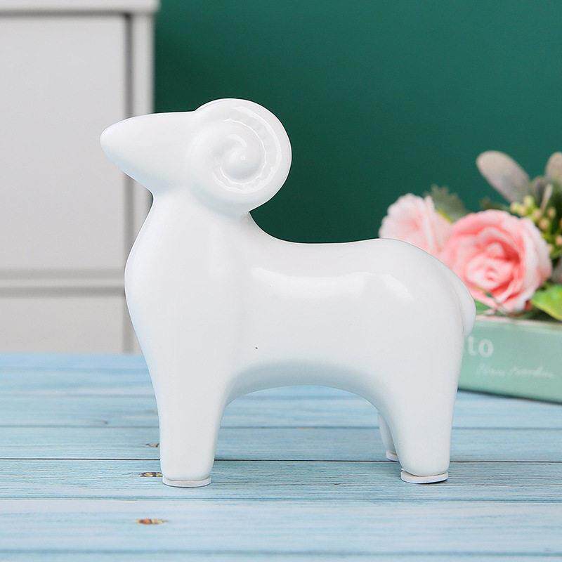 创意三羊开泰陶瓷摆件现代简约家居装饰品新房客厅书房可爱陶瓷羊