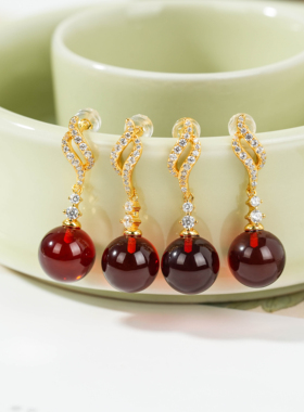 云上叙S925银镶嵌琥珀耳坠-多样性发其一-10mm-V85708-E（商城）