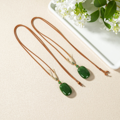 云上叙3 DS20130 和田玉吊坠—多样性发一件-28x19x11mm（甄选）