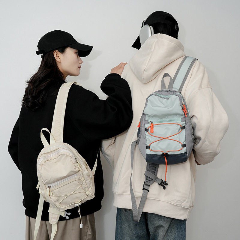 户外双肩包小号男登山小背包轻便旅行包大学生小众休闲运动书包女