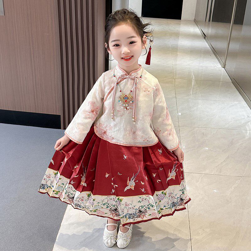 汉服女童春秋季国风2024u新款儿童唐装中式超仙女宝马面裙古装套
