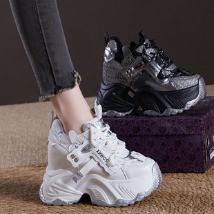 震地王老爹鞋 女显脚小12cm春新欧美ins厚底真皮松糕高跟运动单鞋