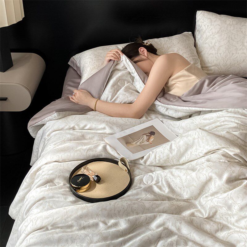 轻奢高级感冰丝夏凉被四件套夏天丝滑裸睡空调被子单人可机洗夏被