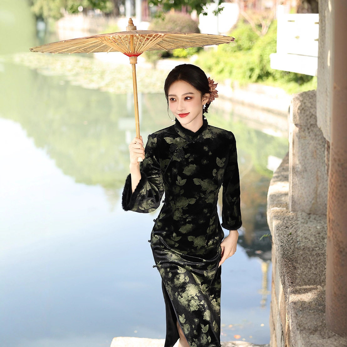 黑色丝绒长袖加绒改良冬季旗袍女