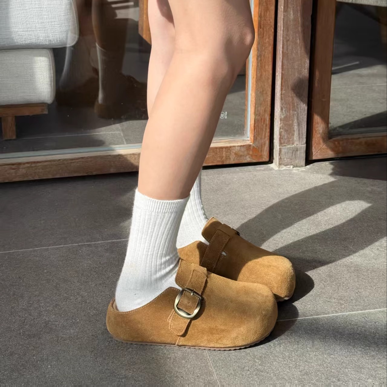 2025新款复古外穿一脚蹬勃肯鞋女简约百搭厚底皮带扣磨砂皮包头鞋