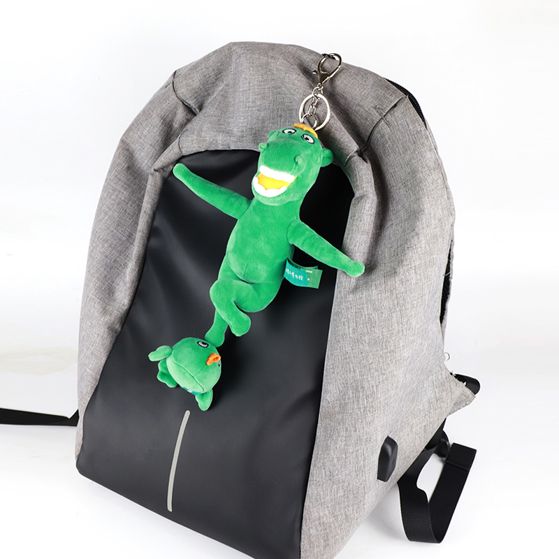 甘肃省博物馆马踏飞燕钥匙扣绿马挂件铜奔马毛绒书包挂件