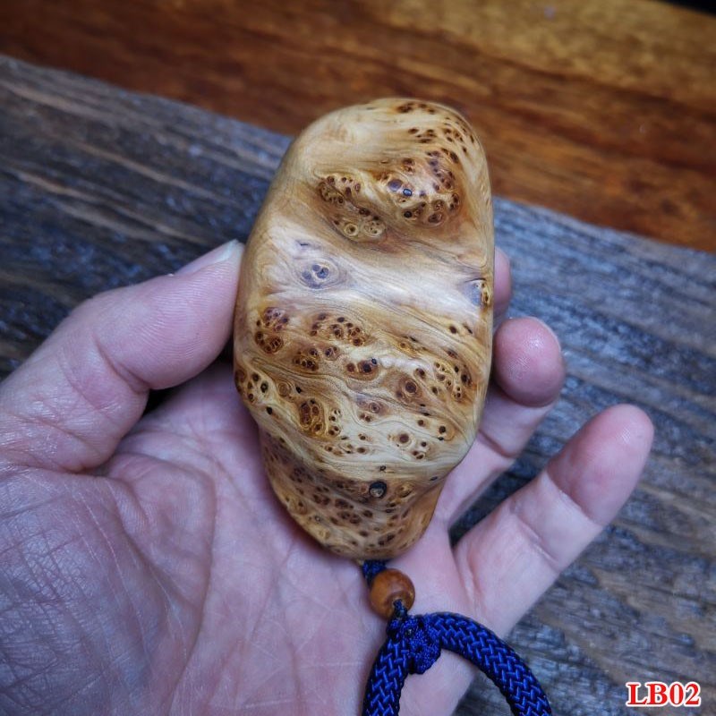 太行崖柏陈化料满瘤疤龙胆纹怀旧手把件茶宠原木毛料木雕手玩装饰