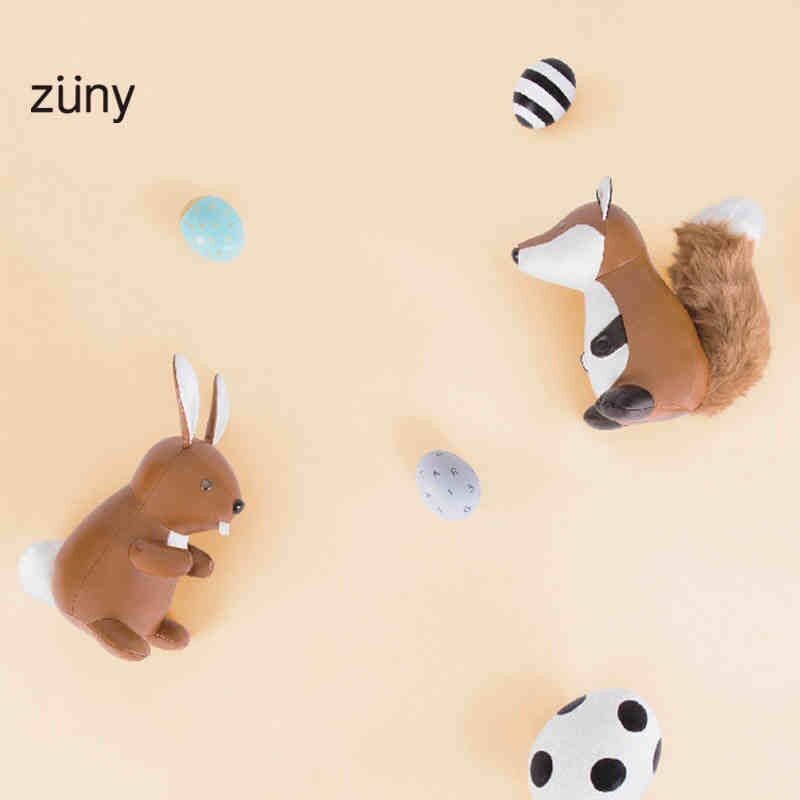 台湾zuny动物摆件皮革斗牛犬 兔子猴子企鹅熊猫狐狸拍照摄影道具