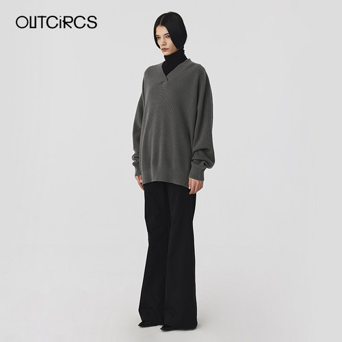 OUTCiRCS宽松V领毛衣春秋款上衣