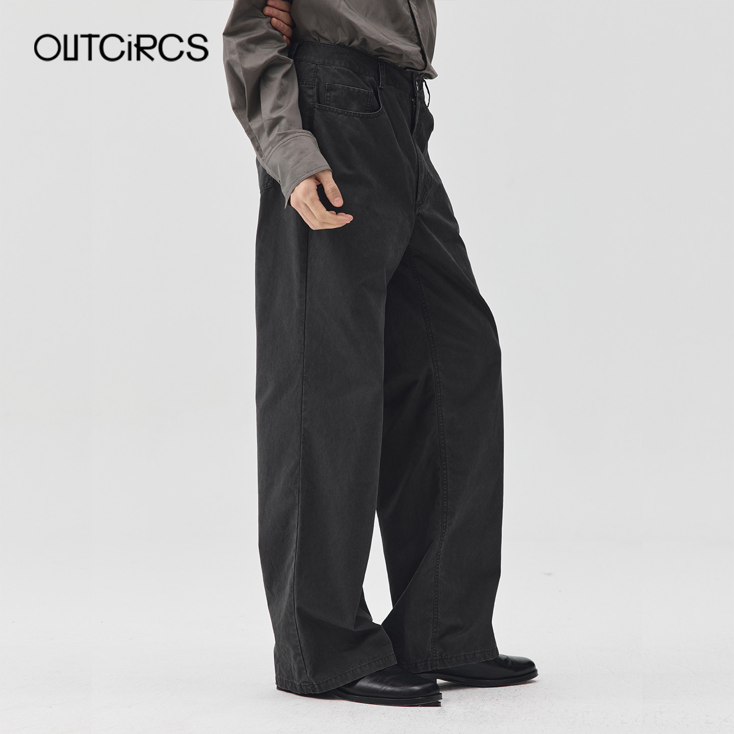 OUTCiRCS26SS男款日常工装风直筒裤男士四季通用裤子 - 实物图