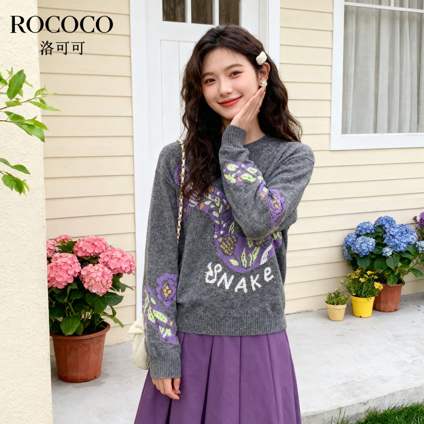 ROCOCO/洛可可2025秋季新款花朵刺绣绵羊毛上衣女圆领设计针织衫