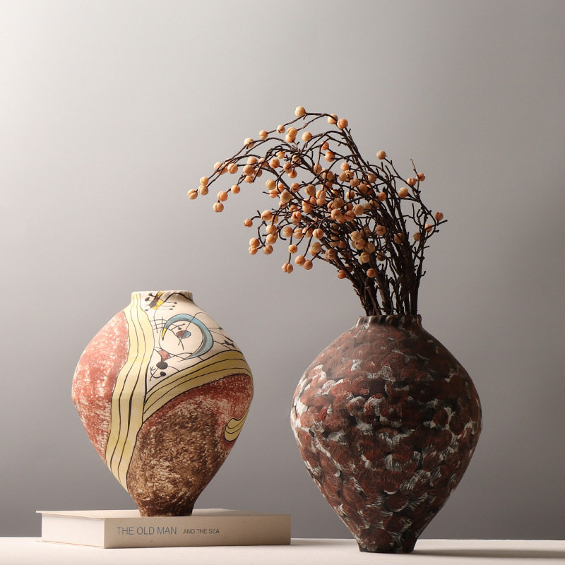 设计师创意陶瓷花瓶手绘装饰品民宿复古现代插干花摆件小众工艺品,模玩/动漫/周边/娃圈三坑/桌游,文化/体育周边,淘宝优惠券,粉丝福利购,淘宝优惠卷