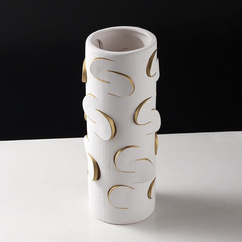 北欧简约花瓶摆件设计师款装饰品艺术镂空插花花器轻奢样板房摆设,模玩/动漫/周边/娃圈三坑/桌游,文化/体育周边,淘宝优惠券,粉丝福利购,淘宝优惠卷