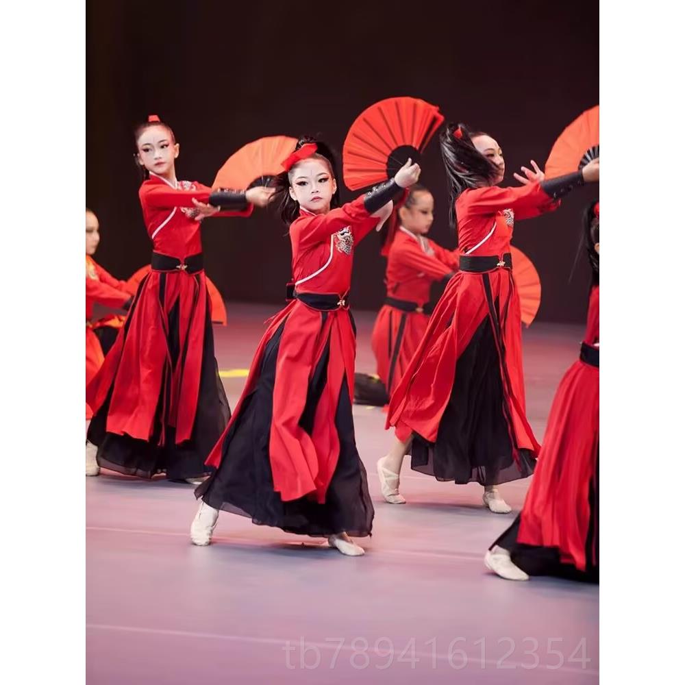 高档雪龙国风儿童舞演蹈表演侠客风吟开场舞扇子舞出服服