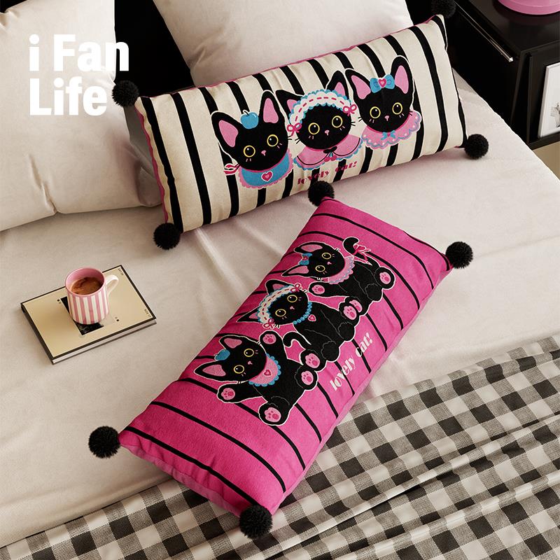范店黑莓崽崽长条腰枕可爱黑色猫咪客厅沙发靠枕床头上少女粉含芯