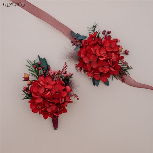 森系红色新郎新娘结婚胸花父母襟花伴娘手腕花秀禾服真花胸针配饰