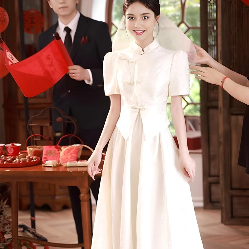 白色订婚礼服女领证登记小白裙2024新款旗袍连衣裙中式修身高级感