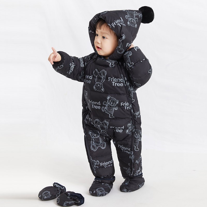 婴儿羽绒服连体衣男宝女宝加厚外出服婴幼儿宝宝防风抱衣爬服冬装