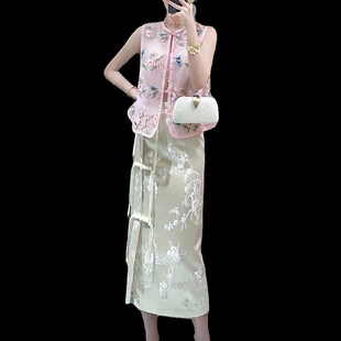 新中式半身裙唐装国风裙子绣花套装裙2024年轻款复古气质汉服女装