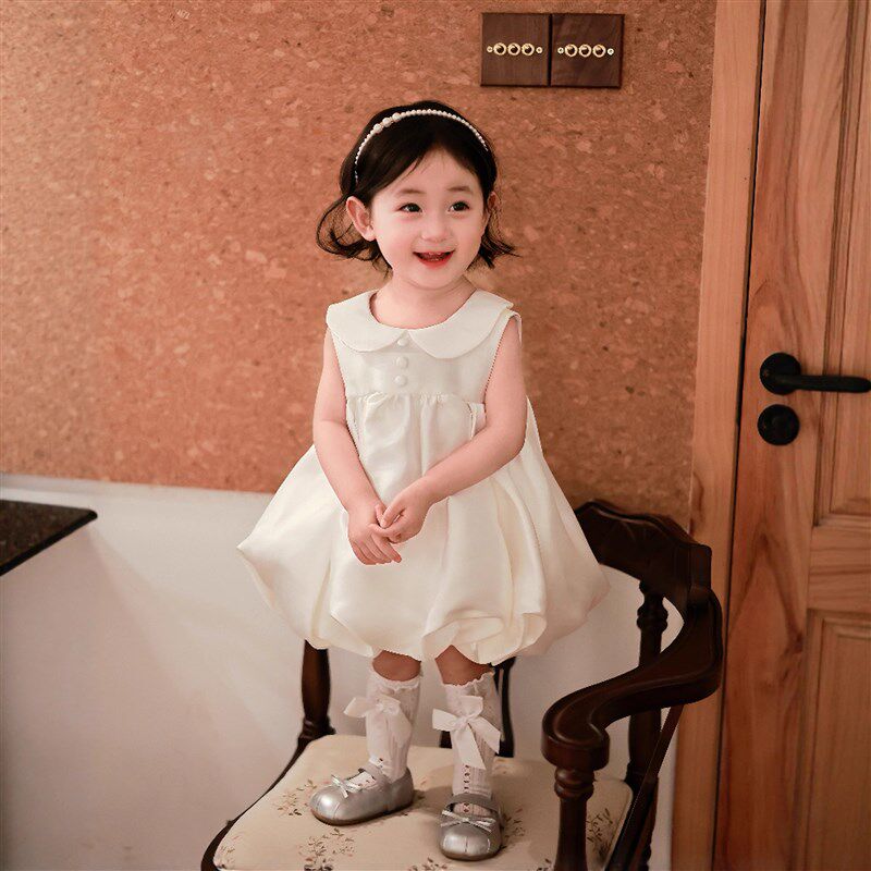 夏季宝宝百天周岁礼服女孩婴儿白色缎面公主连衣裙抓周拍照花苞裙